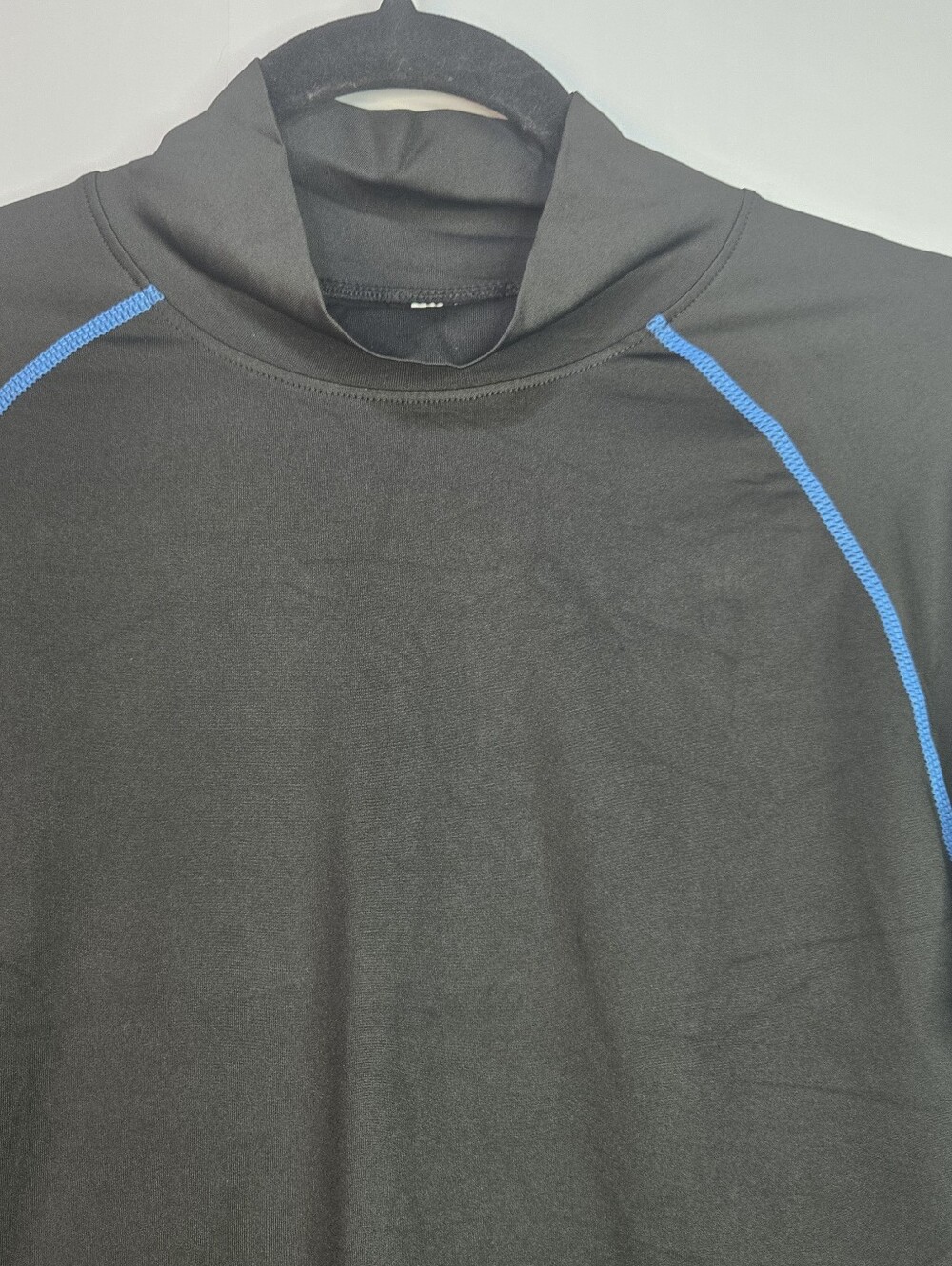 Bundle-5 Black Athletic Sz M L/Sl Athleisure Shirts, Various Colored Stitching - Picture 3 of 8